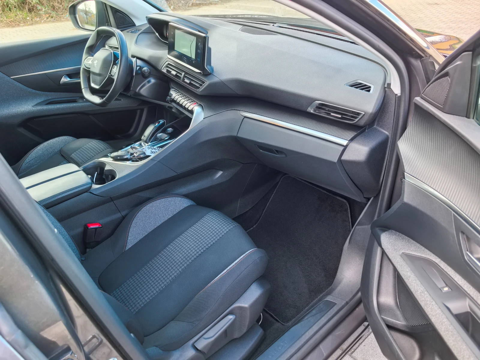 Peugeot 3008 1.5BlueHDI 131kc , снимка 10 - Автомобили и джипове - 54033312