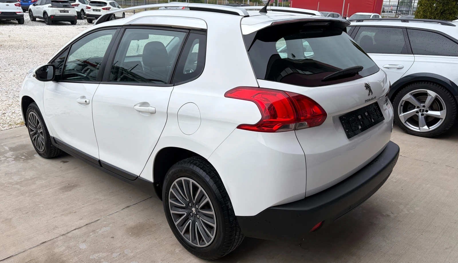 Peugeot 2008 1.6 e-HDi, снимка 6 - Автомобили и джипове - 54367071