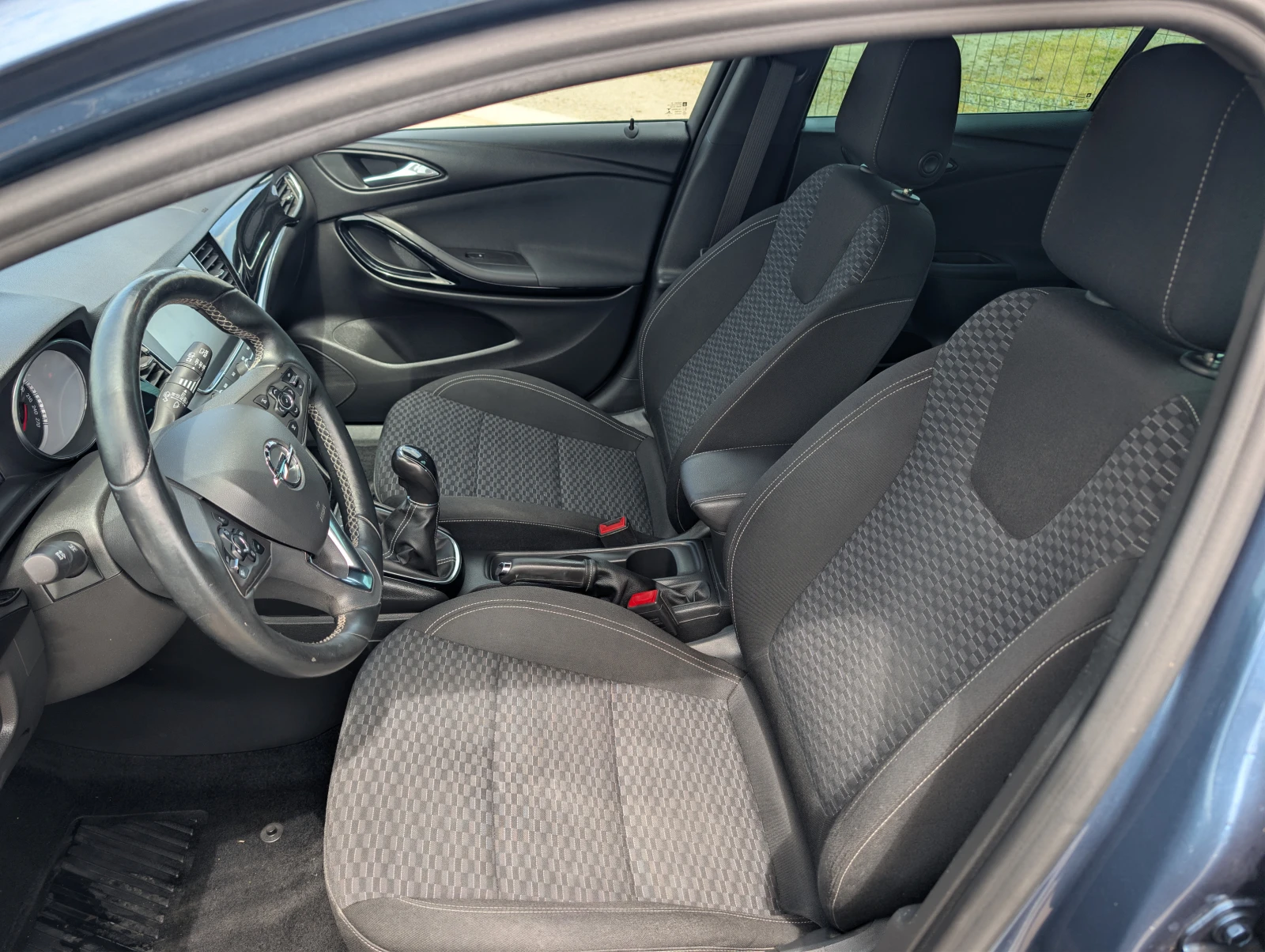 Opel Astra 1.6i Turbo/200�.�/Navi/LED | Mobile.bg � ����������� 12