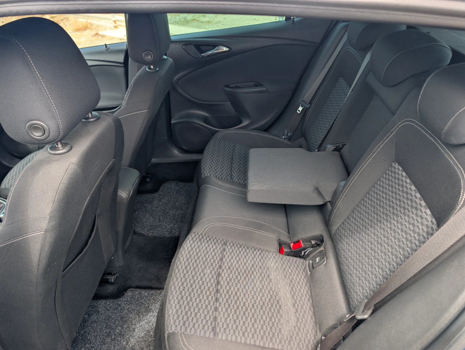 Opel Astra 1.6i Turbo/200�.�/Navi/LED | Mobile.bg � ����������� 13