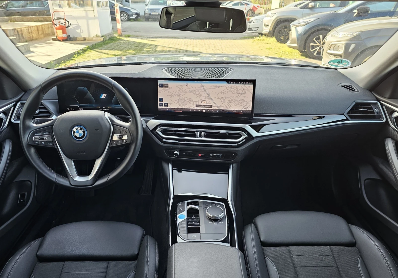 BMW i4 eDrive35 GranCoupe Гаранция , снимка 12 - Автомобили и джипове - 54672604