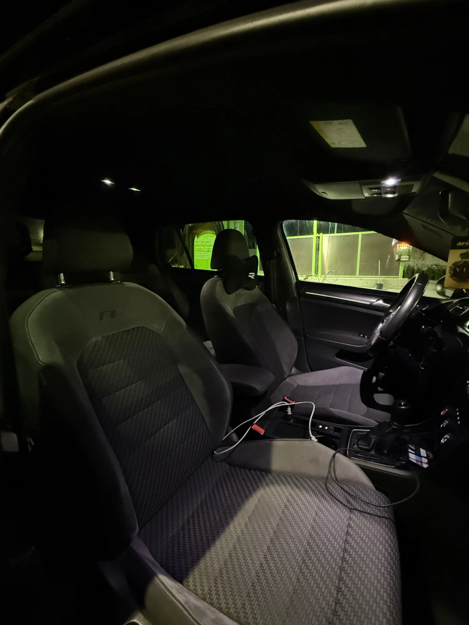 VW Golf 7.5 R-Line, снимка 10 - Автомобили и джипове - 54858719