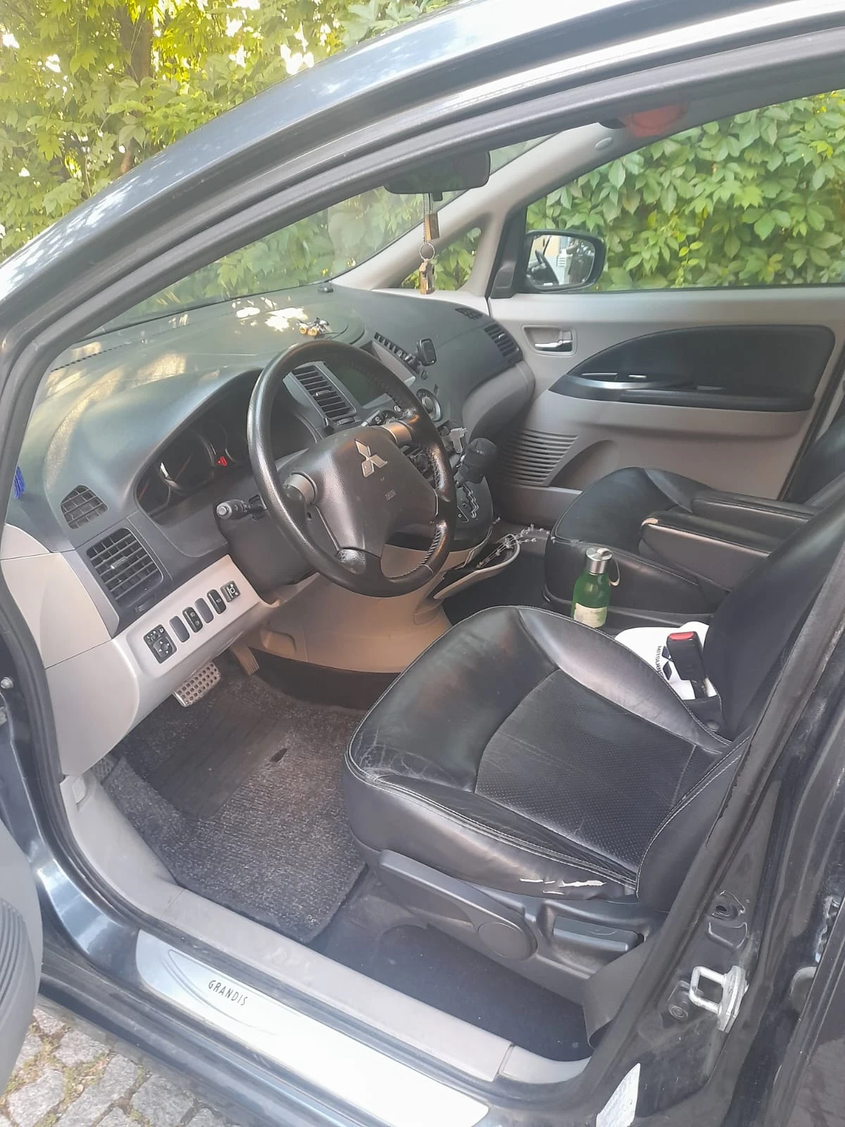 Mitsubishi Grandis, снимка 3 - Автомобили и джипове - 55037072