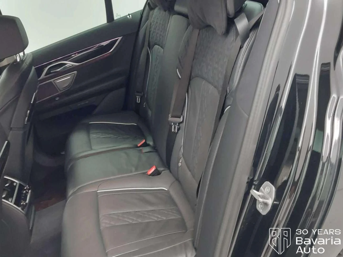 BMW 740 d xDrive Steptronic, снимка 8 - Автомобили и джипове - 55424066