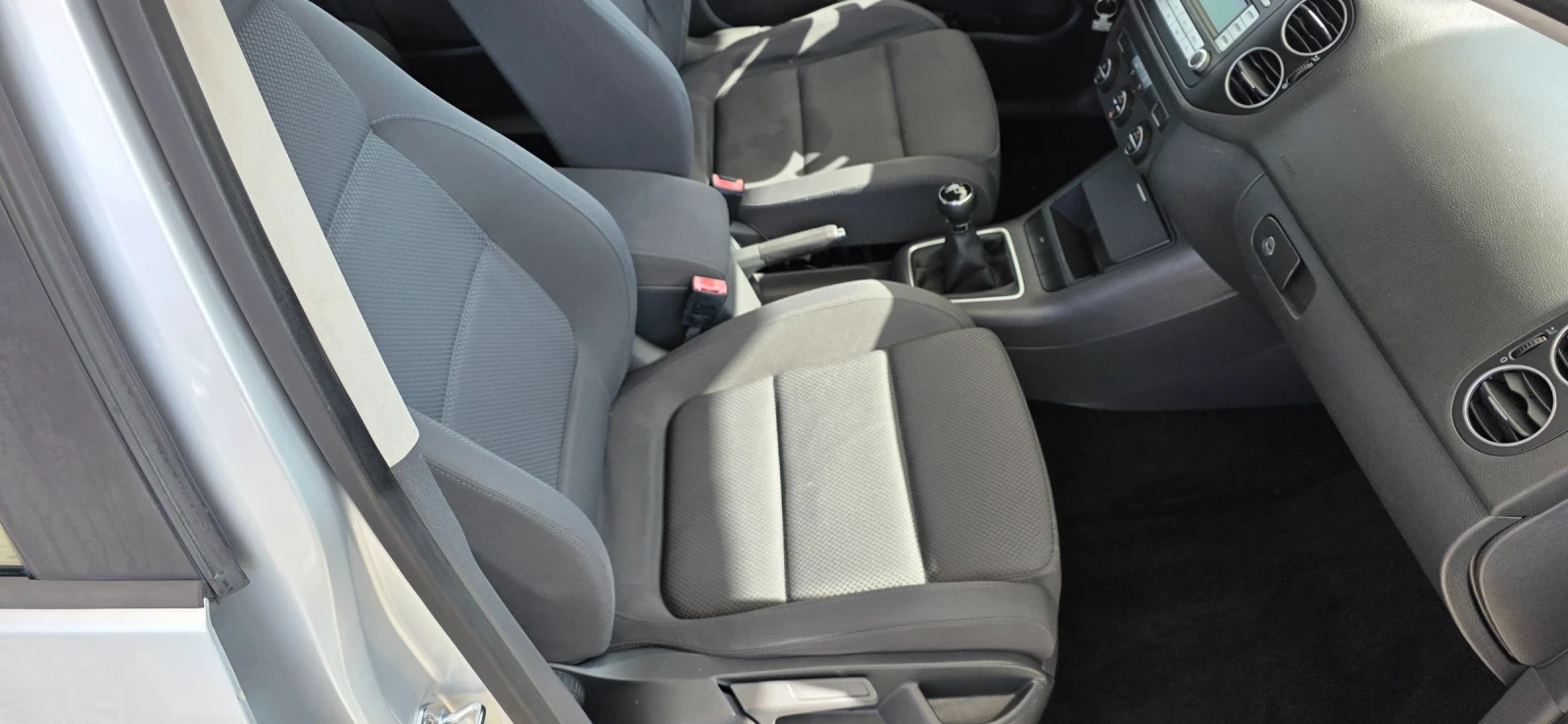VW Golf Plus 1.9-105 SPORTLINE, снимка 10 - Автомобили и джипове - 55563186
