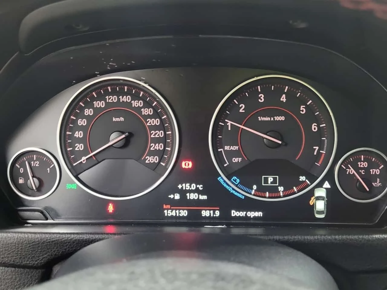 BMW 330 I XDRIVE / КОЖА / ПАНОРАМА / MEMORY , снимка 9 - Автомобили и джипове - 55641346