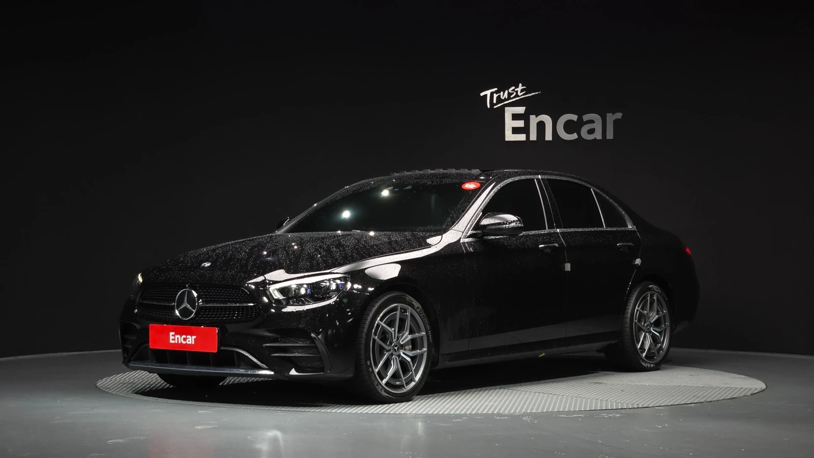 Mercedes-Benz E 220 4MATIC AMG Line | HUD | 360  | Adaptive Cruise