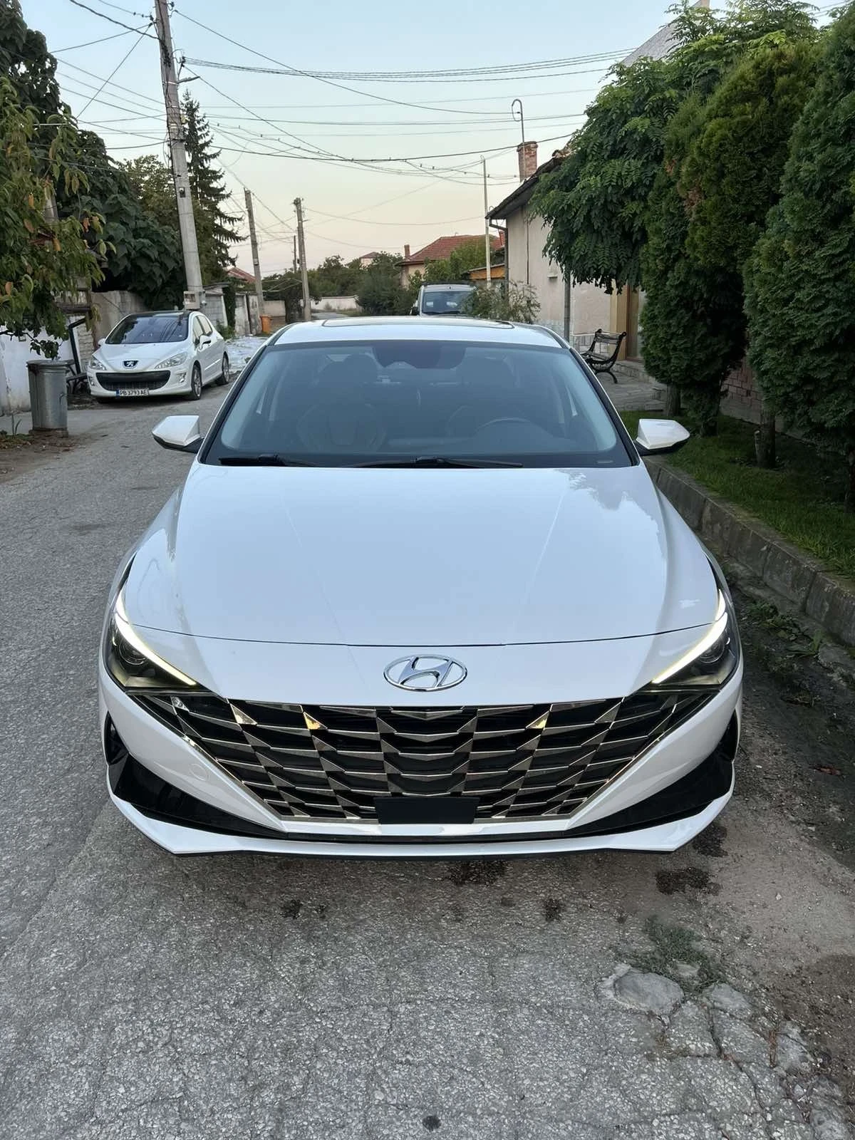 Hyundai Elantra 1.6 hybrid
