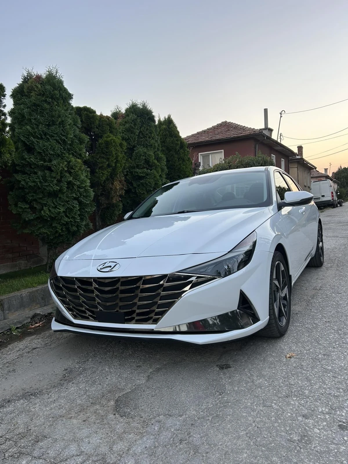 Hyundai Elantra 1.6 hybrid, снимка 6 - Автомобили и джипове - 55892353