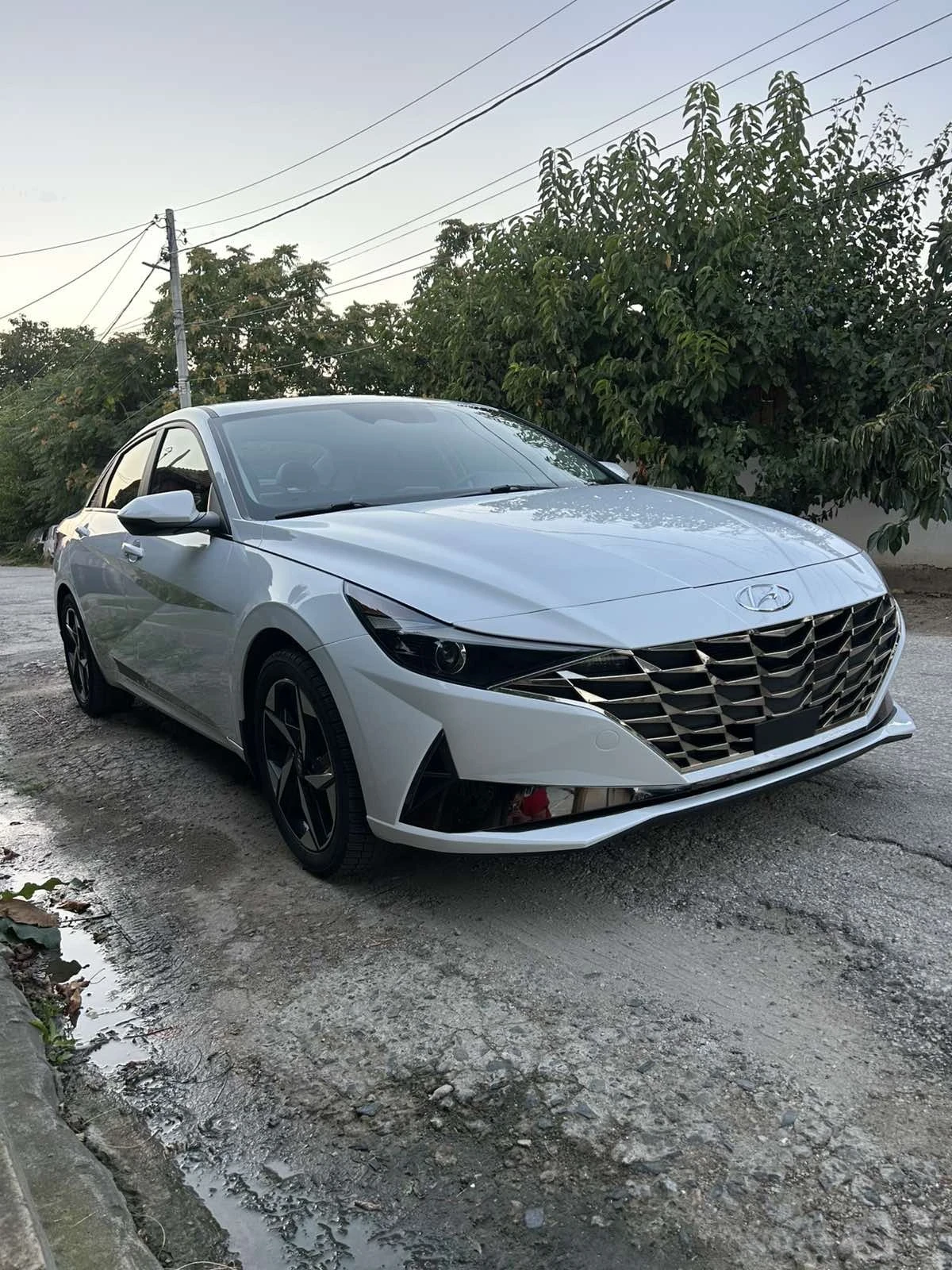Hyundai Elantra 1.6 hybrid, снимка 5 - Автомобили и джипове - 55892353