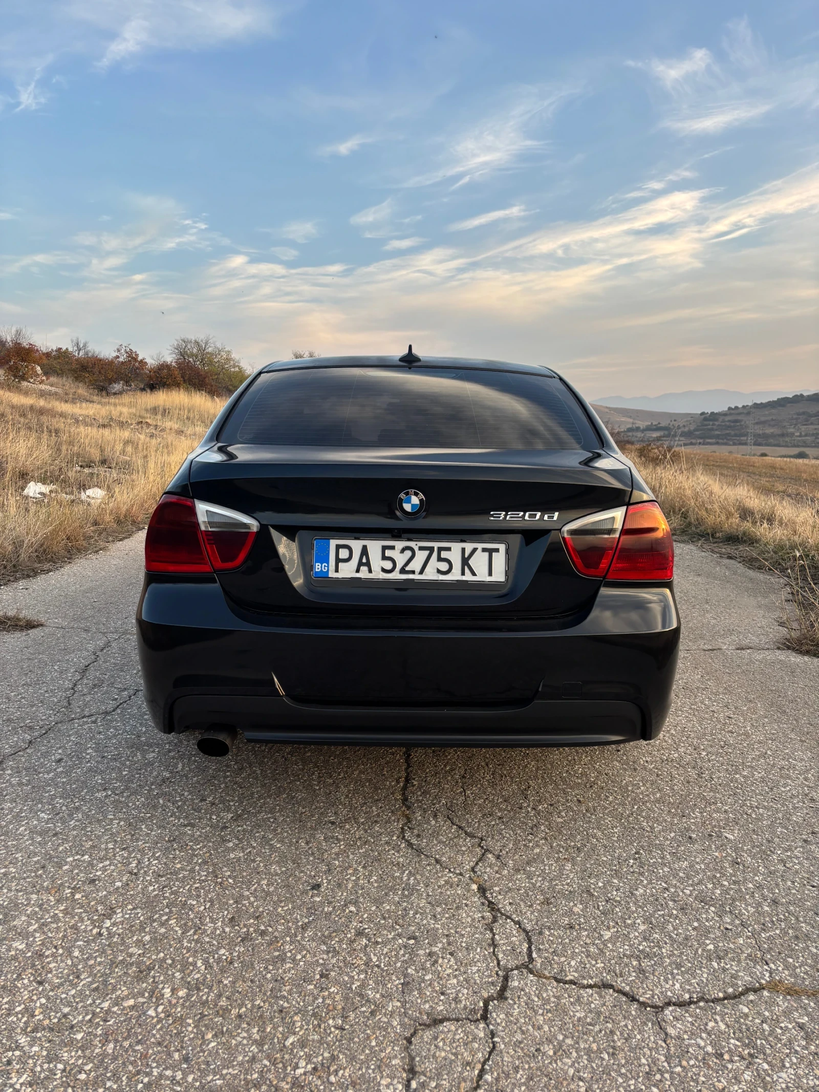 BMW 320, снимка 6 - Автомобили и джипове - 56660368