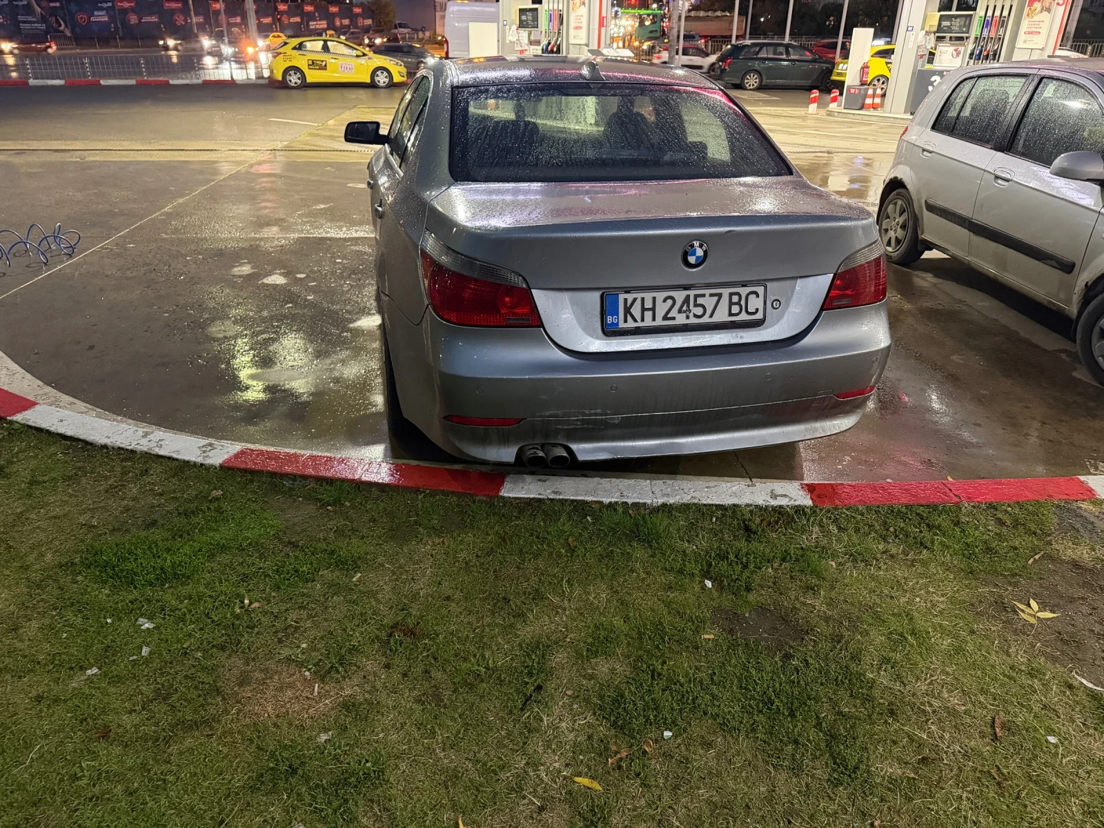 BMW 530 Топ състояние, снимка 4 - Автомобили и джипове - 56711952