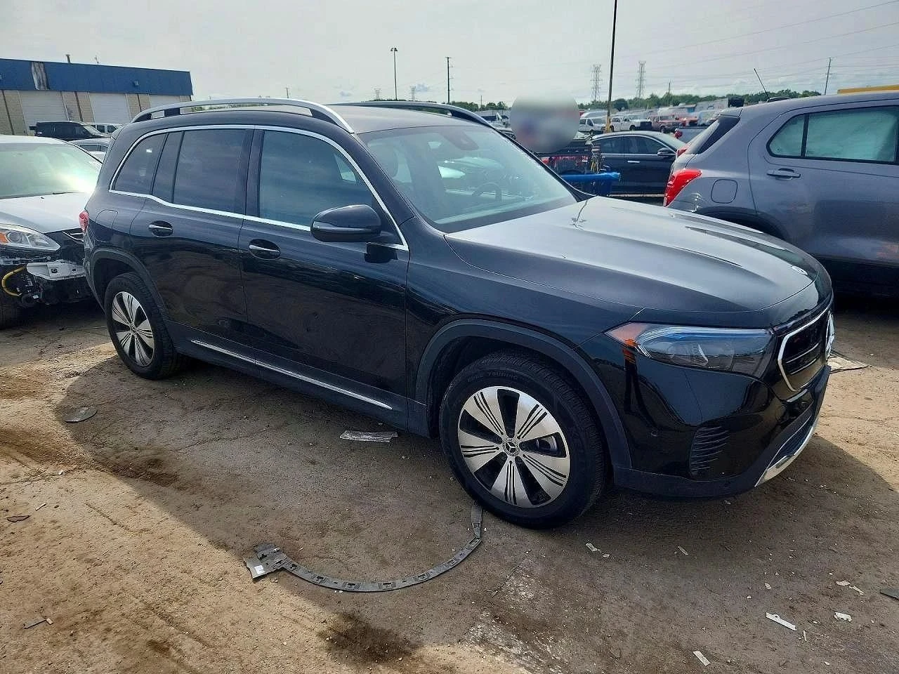 Mercedes-Benz EQB, снимка 4 - Автомобили и джипове - 56713370