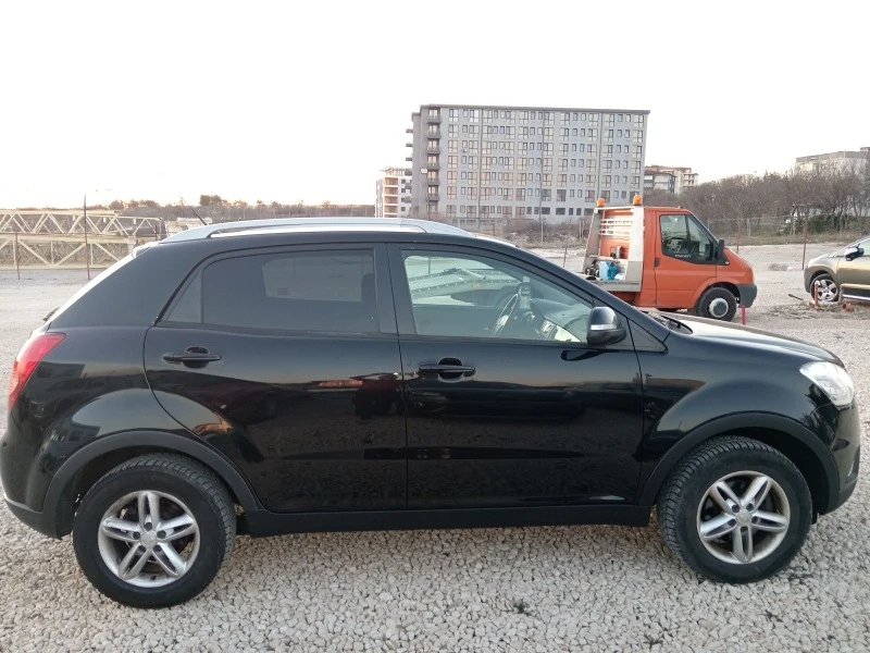 SsangYong Korando D 2.0 T  AWD, снимка 5 - Автомобили и джипове - 44225252