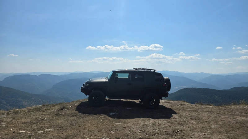 Toyota Fj cruiser Green Submarine