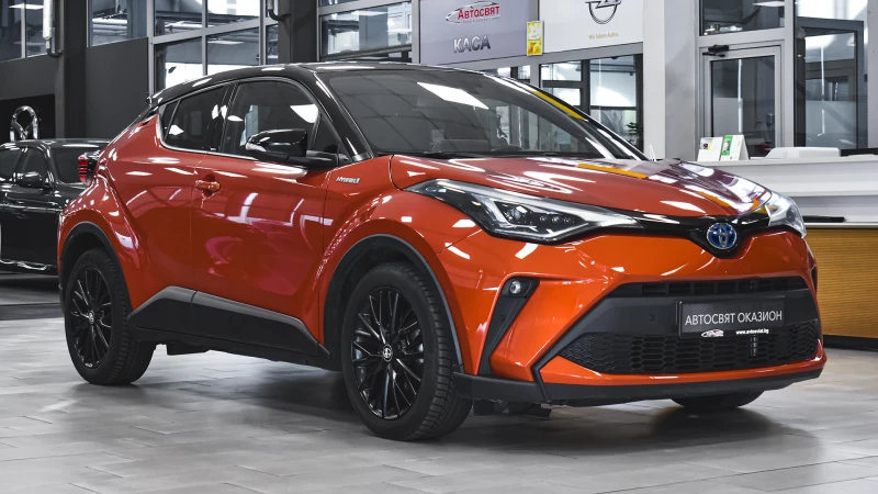 Toyota C-HR 2.0 Hybrid Premiere Automatic, снимка 5 - Автомобили и джипове - 47609836