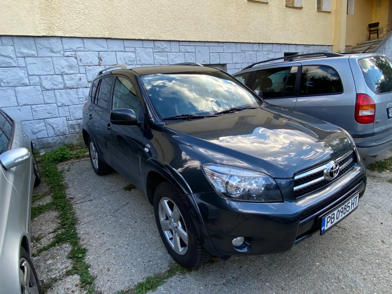 Toyota Rav4 2.2 d-cat, снимка 3 - Автомобили и джипове - 48753814