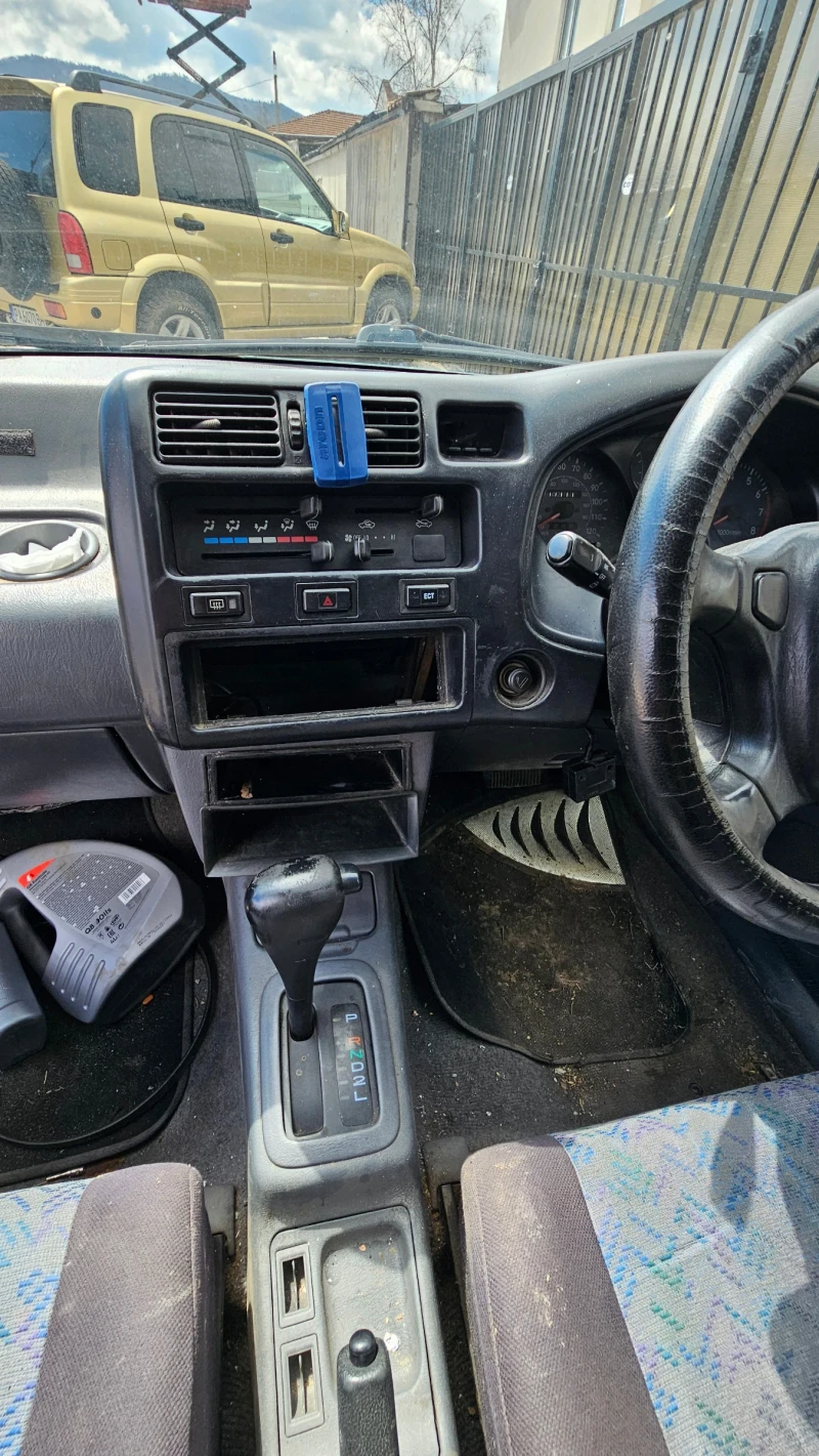 Toyota Rav4 2.0i 16V, снимка 7 - Автомобили и джипове - 50054139