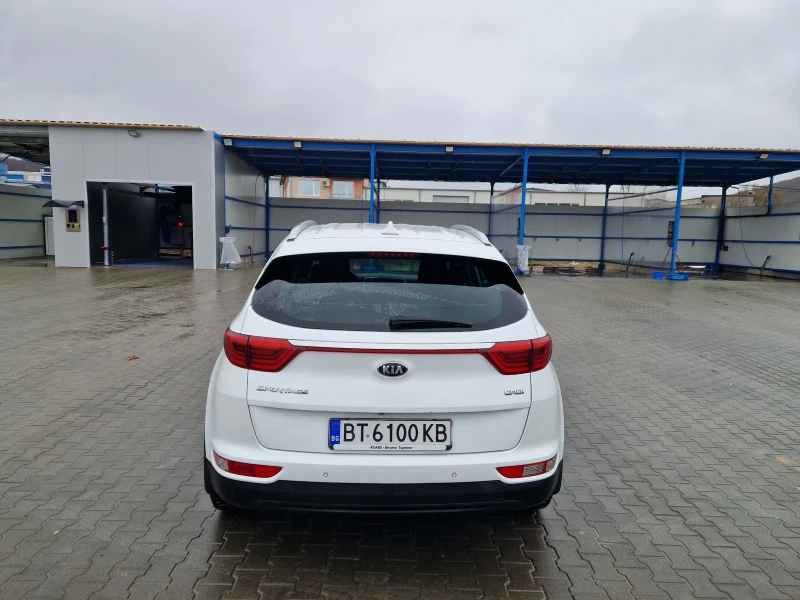 Kia Sportage 2.0crdi, 184кс, 17г, 4x4, full, КАТО НОВА, снимка 4 - Автомобили и джипове - 52678707