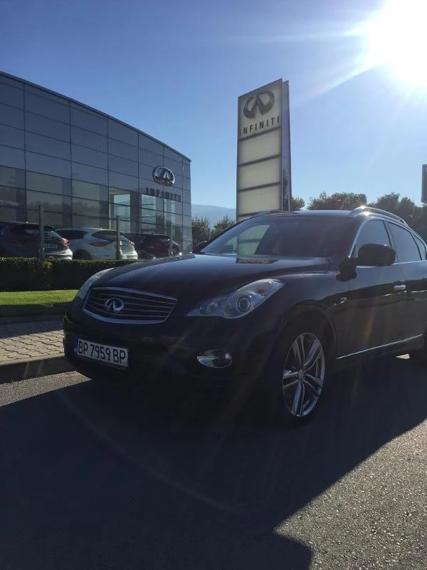 Infiniti QX50 Бартер за кола, снимка 1 - Автомобили и джипове - 45622547