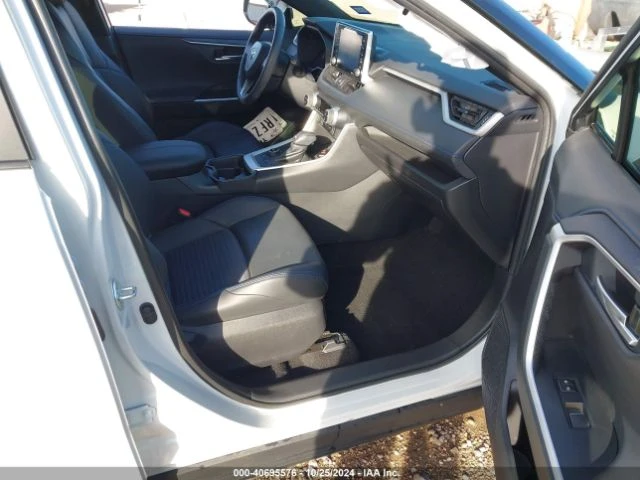 Toyota Rav4 2021 TOYOTA RAV4 HYBRID XSE, снимка 10 - Автомобили и джипове - 48078765