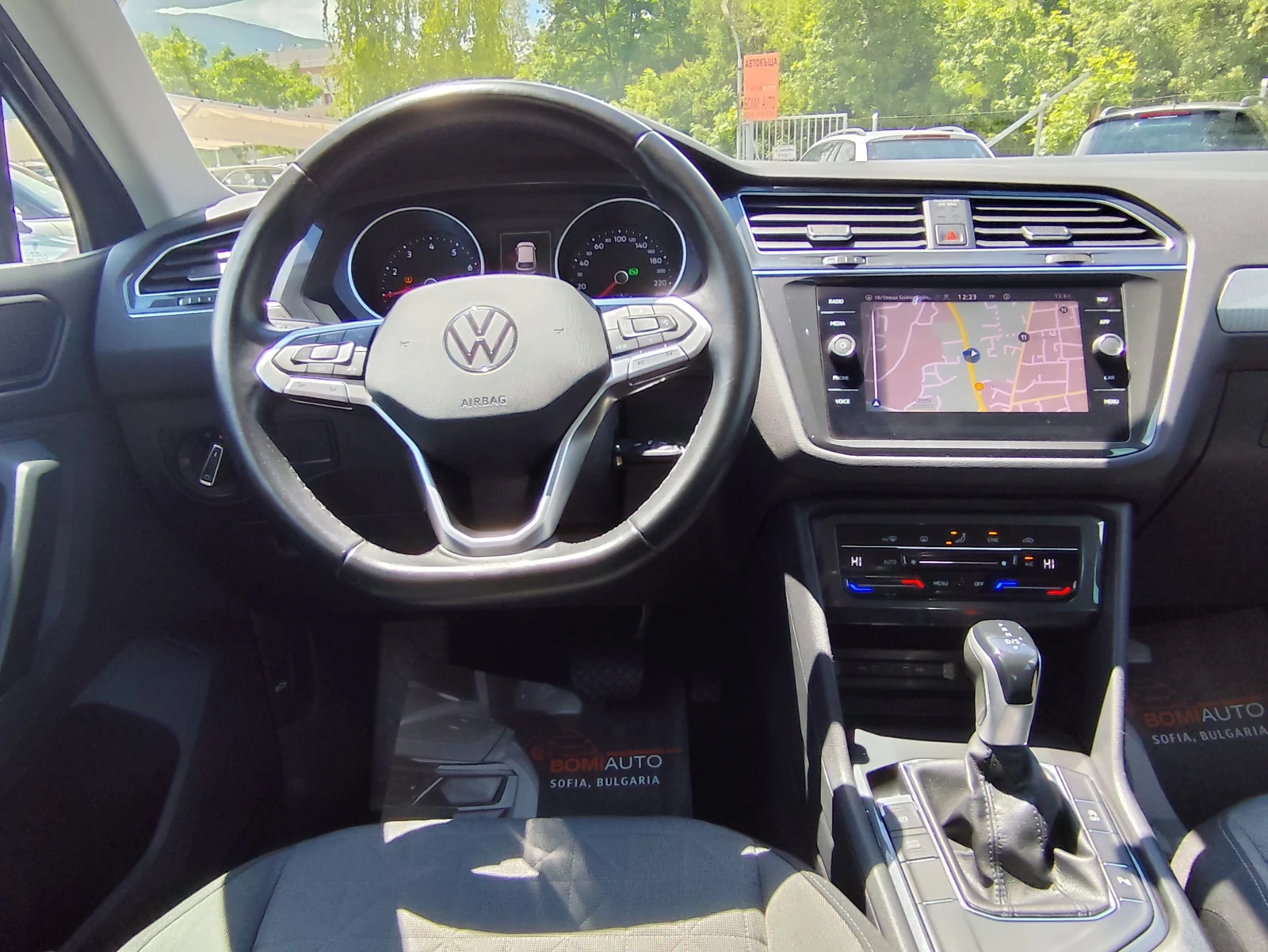 VW Tiguan 1.5i* LED* АВТОМАТИК* EURO6D* NAVI* KLIMATRONIK*  - изображение 8