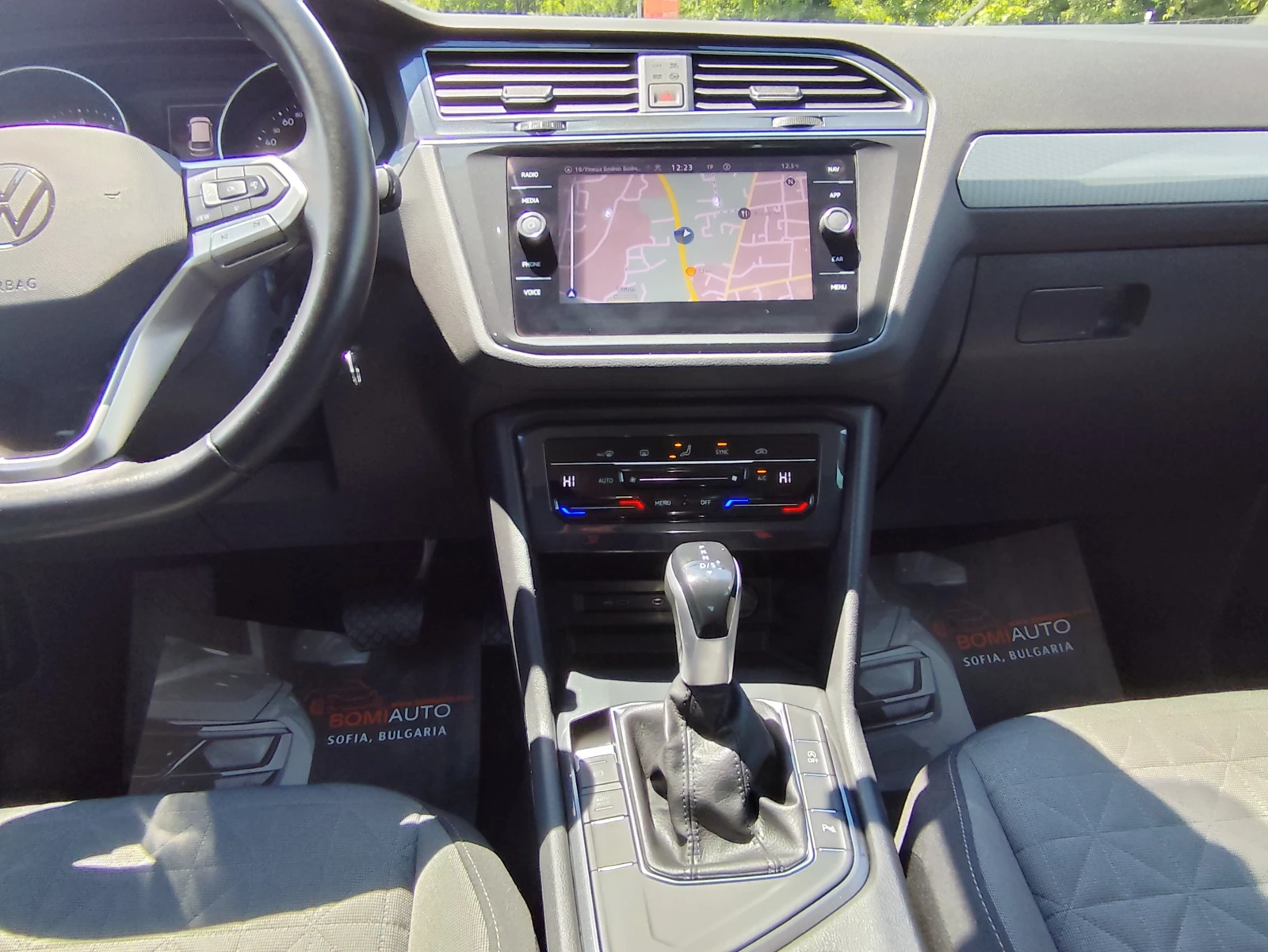 VW Tiguan 1.5i* LED* АВТОМАТИК* EURO6D* NAVI* KLIMATRONIK*  - изображение 9