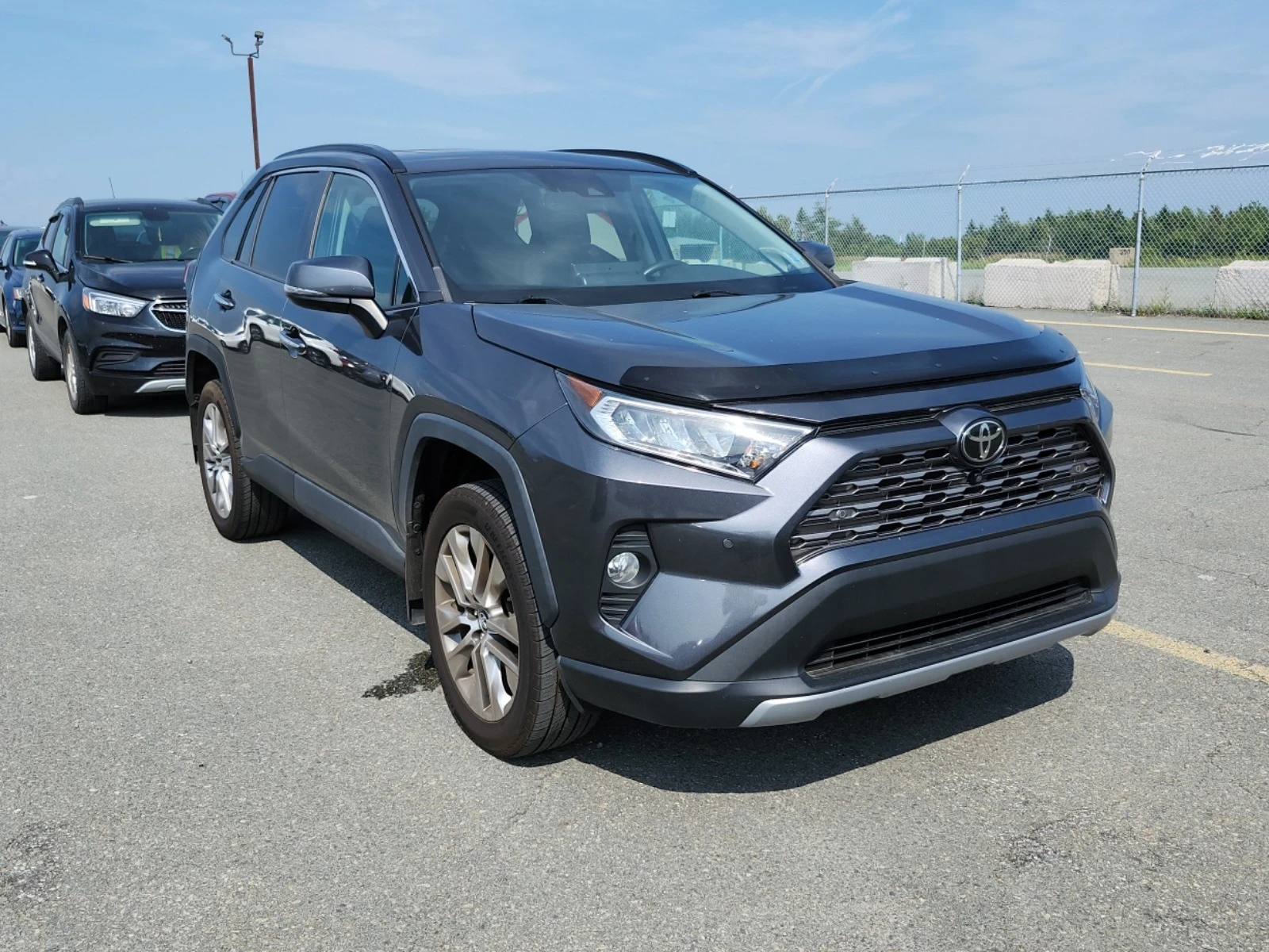 Toyota Rav4 ВСИЧКИ ЕКСТРИ * * CARFAX * * АВТО КРЕДИТ * *  - изображение 2