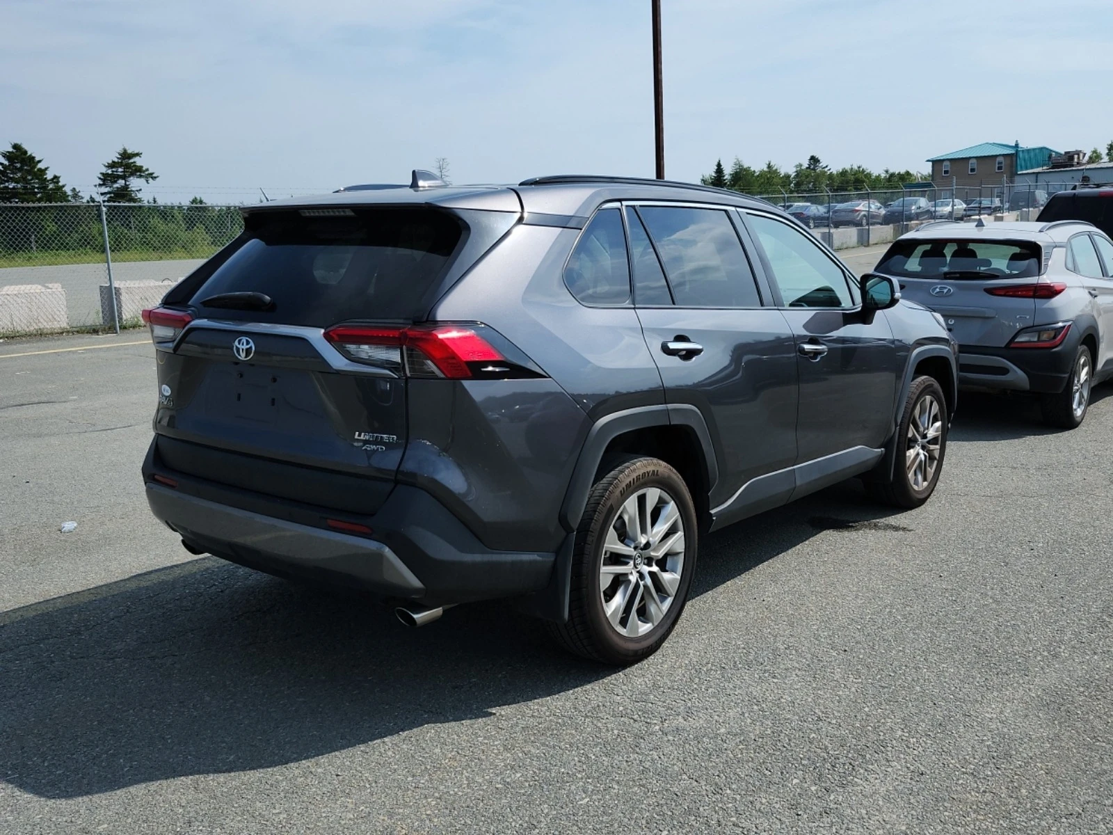 Toyota Rav4 ВСИЧКИ ЕКСТРИ * * CARFAX * * АВТО КРЕДИТ * *  - изображение 3