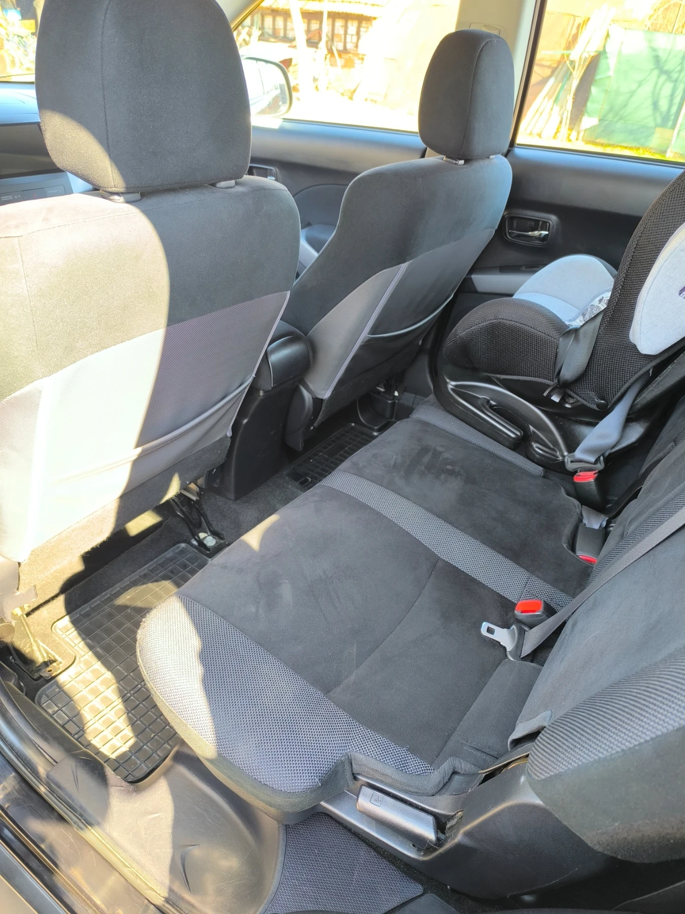 Mitsubishi Outlander 2.4 - изображение 10