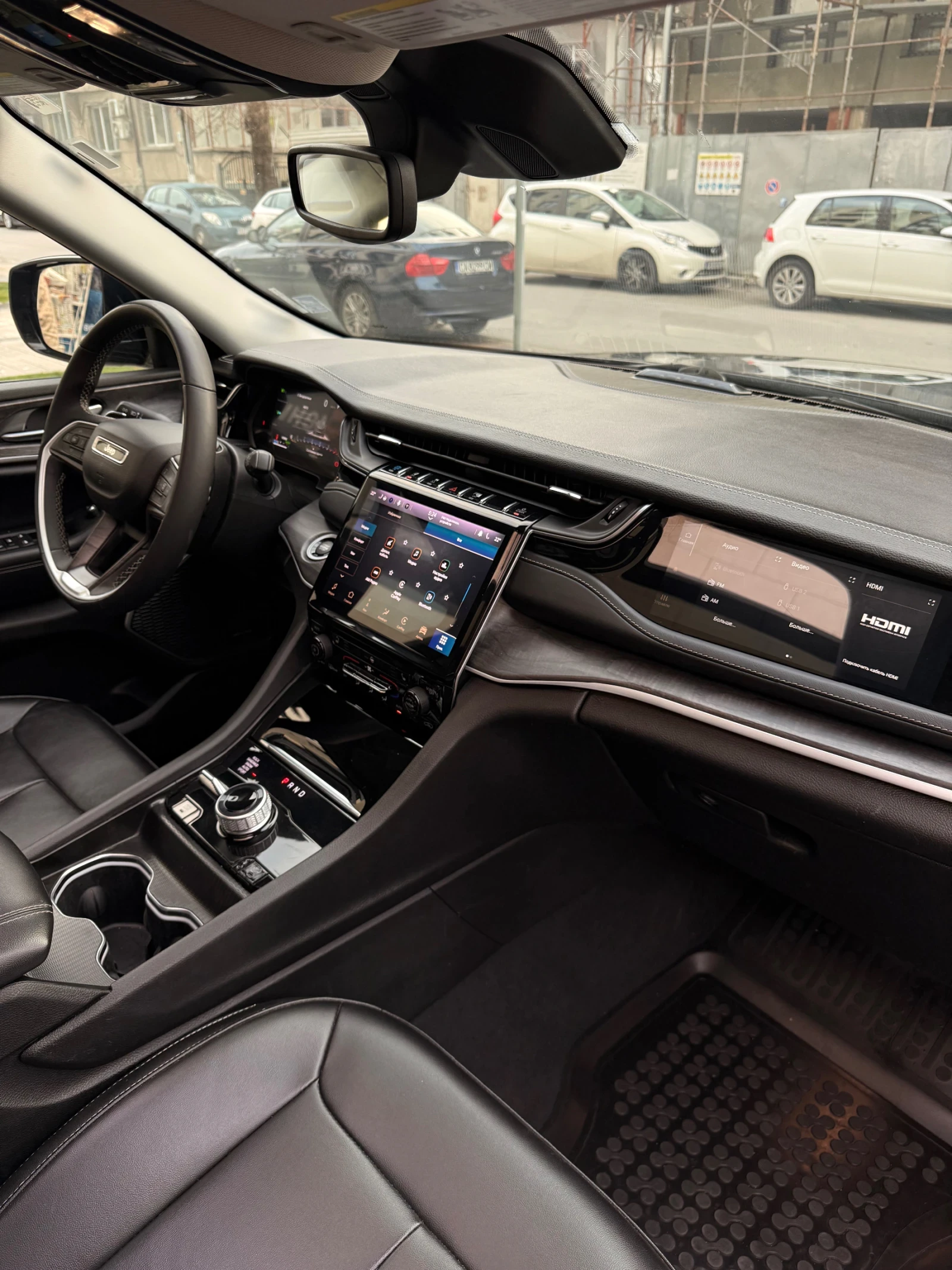 Jeep Grand cherokee LIMITED PLUG-IN HYBRID | БЕЗУПРЕЧНА | БЕЗ УДАРИ, снимка 12 - Автомобили и джипове - 53933527