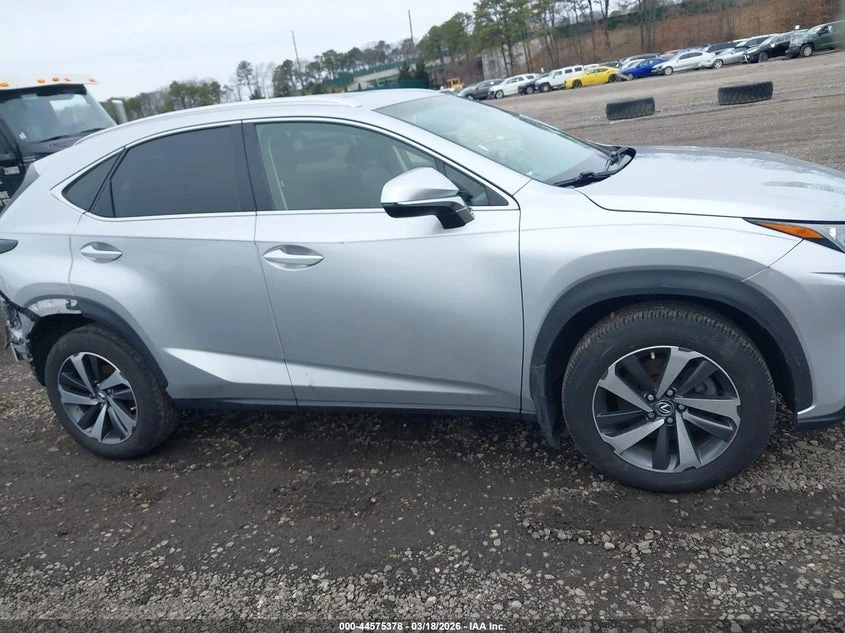 Lexus NX 300 2.0l, снимка 13 - Автомобили и джипове - 53958428