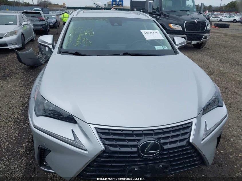 Lexus NX 300 2.0l, снимка 12 - Автомобили и джипове - 53958428