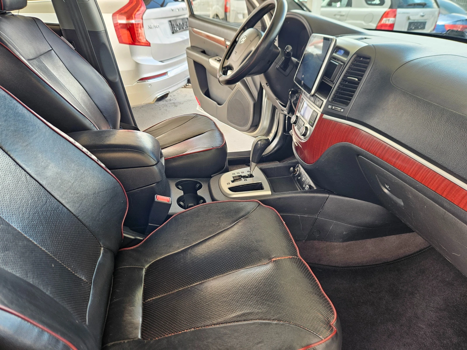 Hyundai Santa fe Автомат4х4 7 местна, снимка 11 - Автомобили и джипове - 54381463