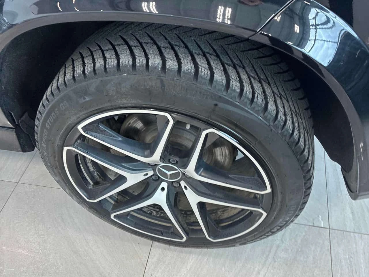 Mercedes-Benz GLE 53 4MATIC * DISTRONIC* BURMESTER* ОБДУХВАНЕ* , снимка 12 - Автомобили и джипове - 54435448