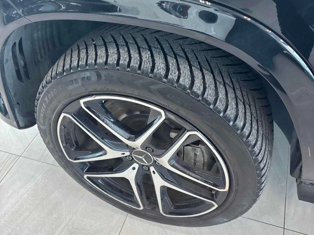 Mercedes-Benz GLE 53 4MATIC * DISTRONIC* BURMESTER* ОБДУХВАНЕ* , снимка 13 - Автомобили и джипове - 54435448