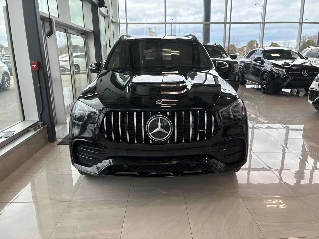 Mercedes-Benz GLE 53 4MATIC * DISTRONIC* BURMESTER* ОБДУХВАНЕ* , снимка 6 - Автомобили и джипове - 54435448