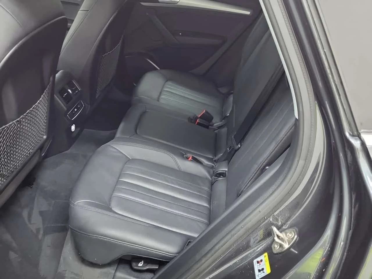 Audi Q5 KOMFORT| ПОДГРЕВИ| ДВА КЛЮЧА| KEYLESS| CARFAX, снимка 14 - Автомобили и джипове - 54497416