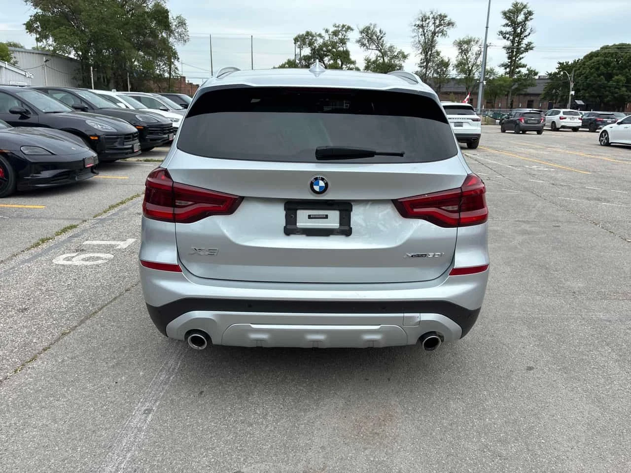 BMW X3 xDrive30i/КЛИП/ВТОРИ ЧИФТ ГУМИ И ДЖАНТИ, снимка 5 - Автомобили и джипове - 55040594