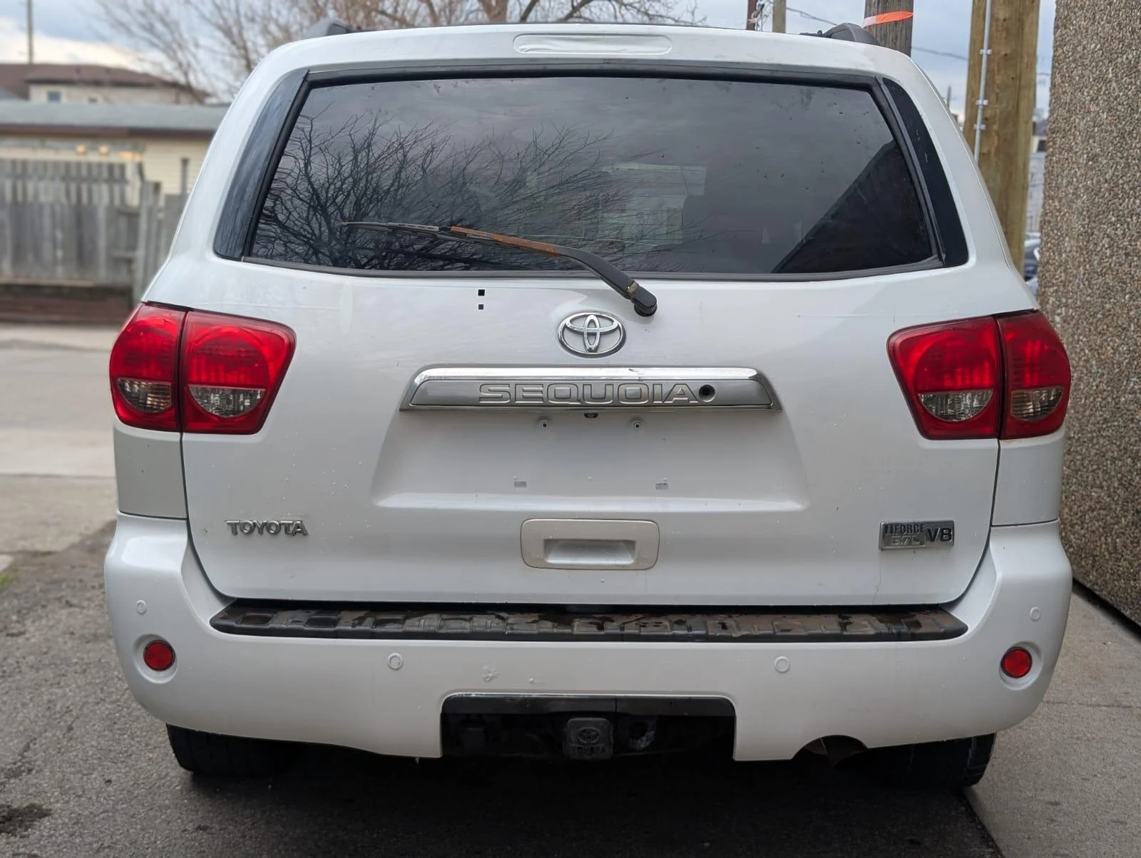Toyota Sequoia 5.7* V8* PLATINUM* ПОДГРЕВ* ОБДУХВАНЕ* КАМЕРА* JBL, снимка 3 - Автомобили и джипове - 55132306