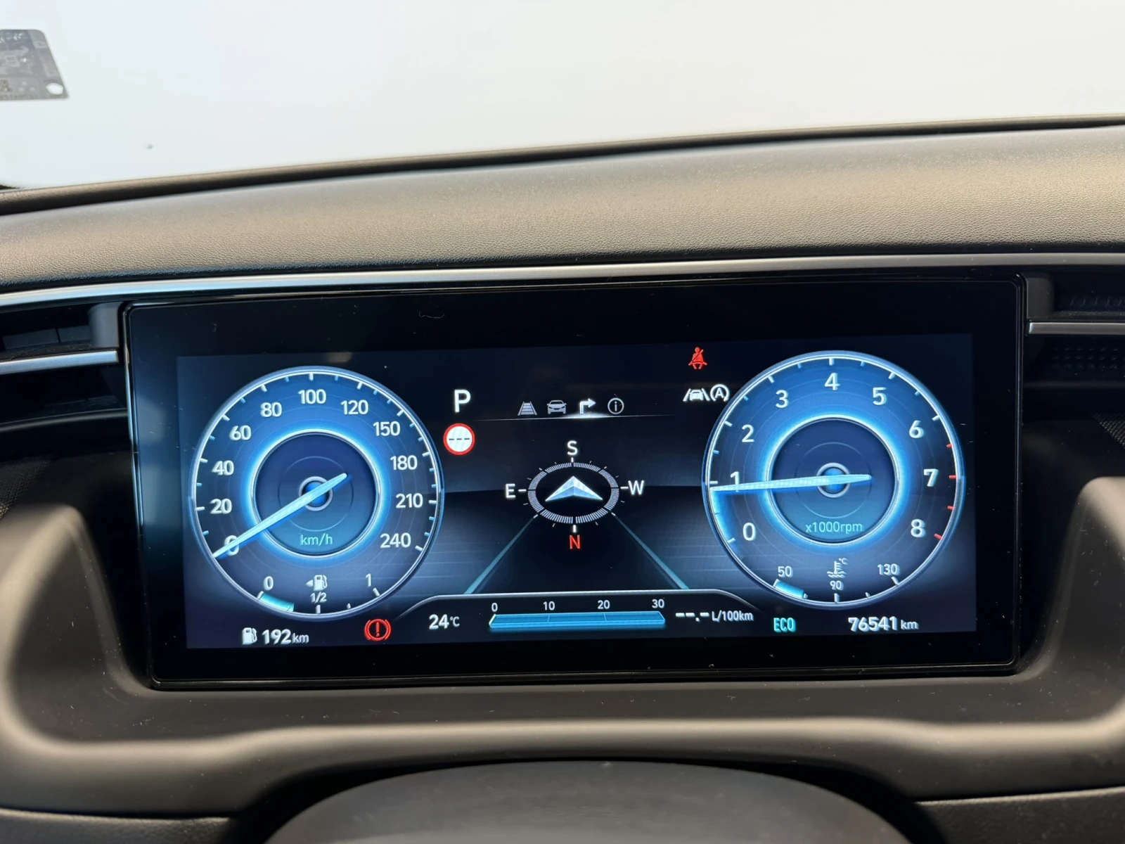 Hyundai Tucson EXCLUSIVE AWD, снимка 12 - Автомобили и джипове - 55553793