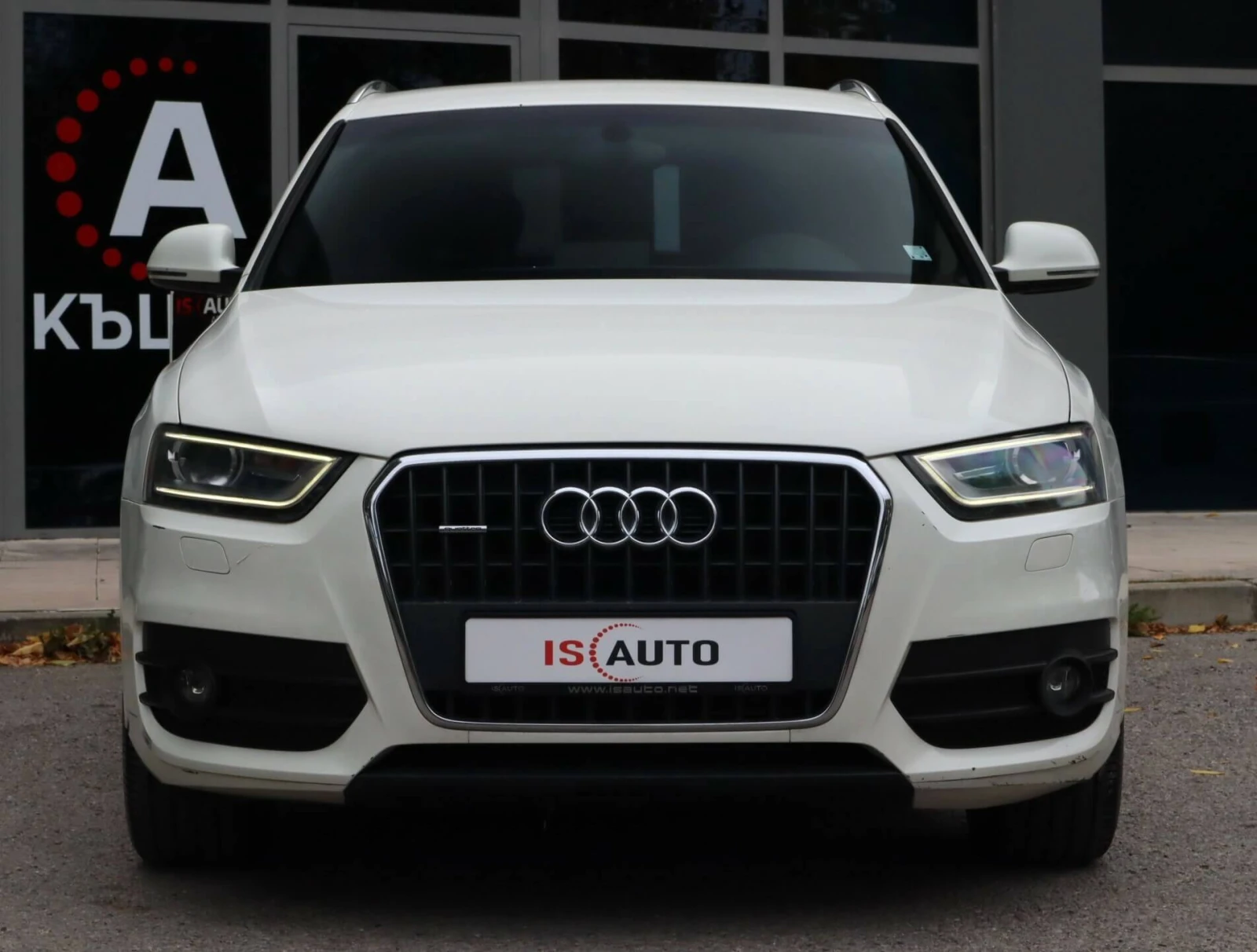 Audi Q3 2.0TDI/Quattro/Sline/Подгрев/PDC, снимка 2 - Автомобили и джипове - 56683911