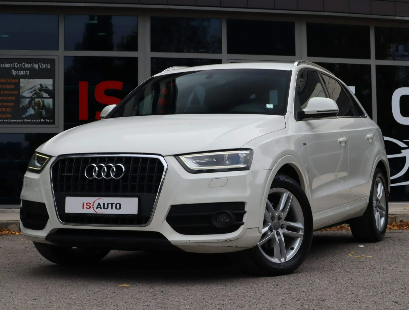 Audi Q3 2.0TDI/Quattro/Sline/Подгрев/PDC