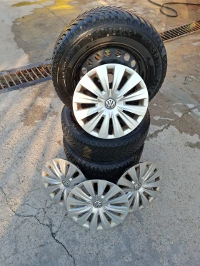 Гуми с джанти Semperit 195/65R15, снимка 1 - Гуми и джанти - 48353613