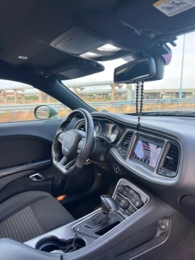Dodge Challenger GT 4x4, снимка 6
