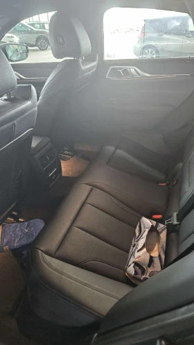 BMW i4 * eDrive40 * CARFAX * ����� �� ����������� | Mobile.bg � ����� ������ 8