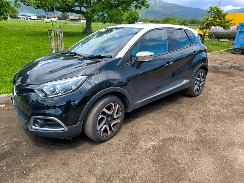 Renault Captur 0.900i, снимка 2 - Автомобили и джипове - 39858179