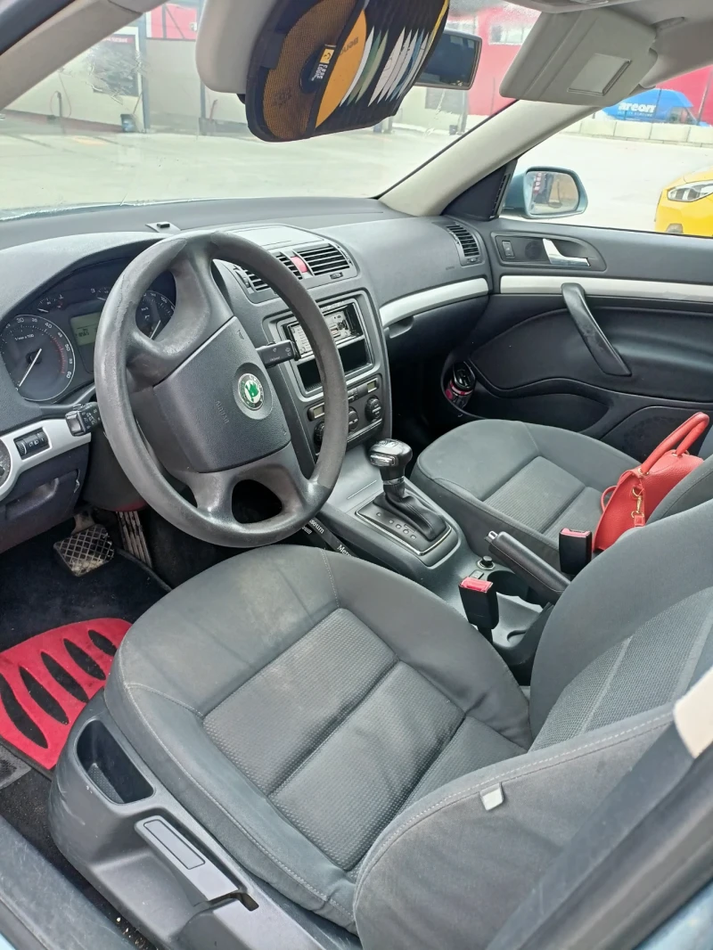 Skoda Octavia 1.9 TDI, снимка 6 - Автомобили и джипове - 47080628