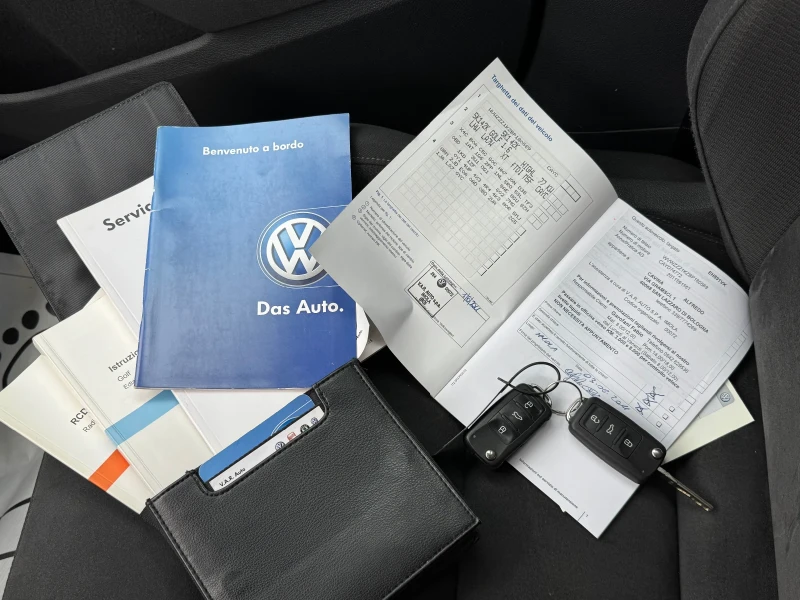 VW Golf 1.6tdi , снимка 11 - Автомобили и джипове - 48540414