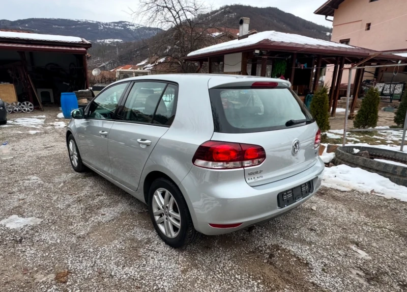 VW Golf 1.6tdi , снимка 2 - Автомобили и джипове - 48540414